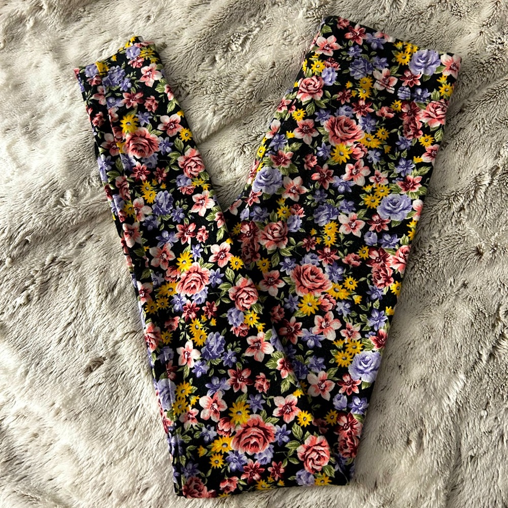 F21 FLORAL LEGGINGS